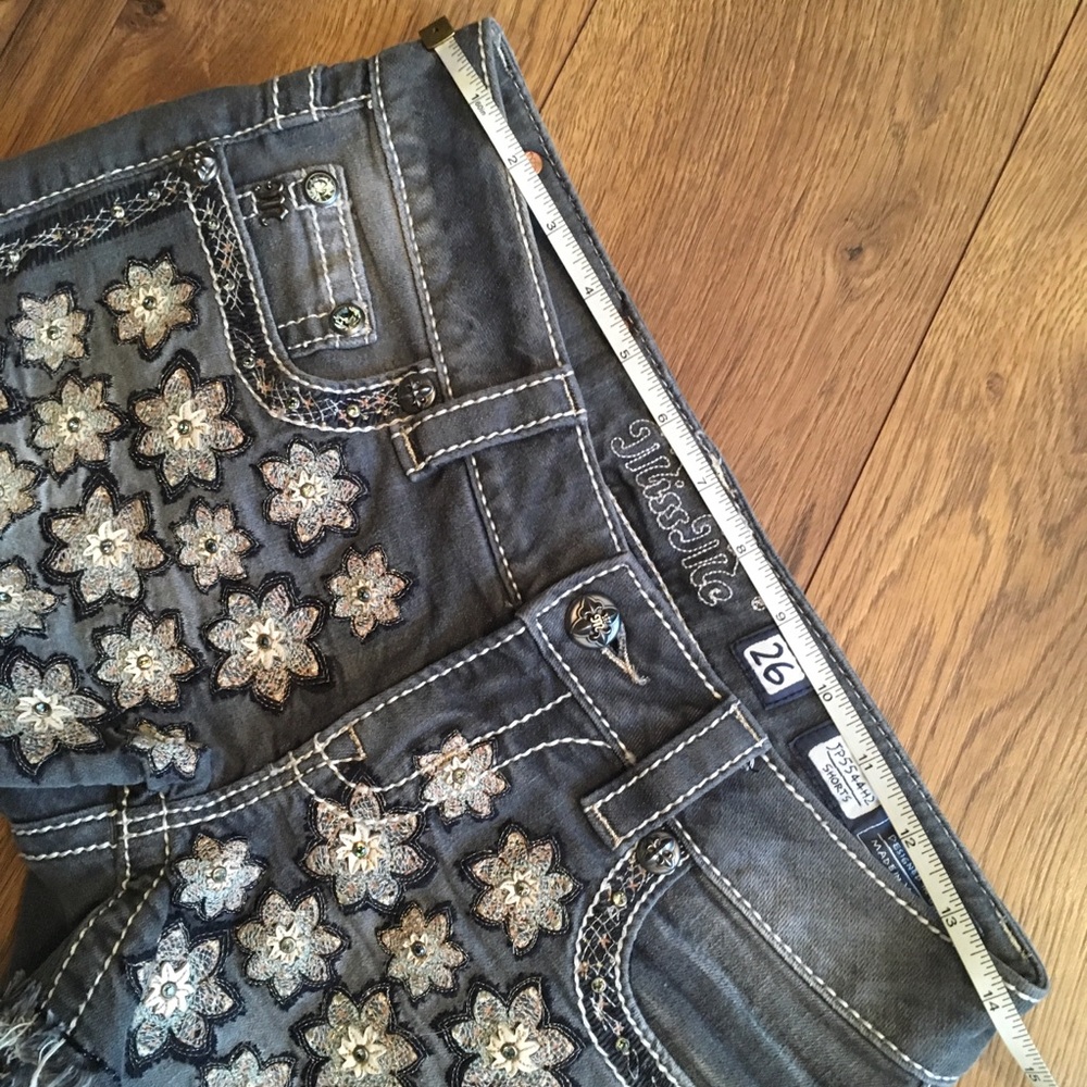 MISS ME DAISEY SHORTS - Picture 5 of 12